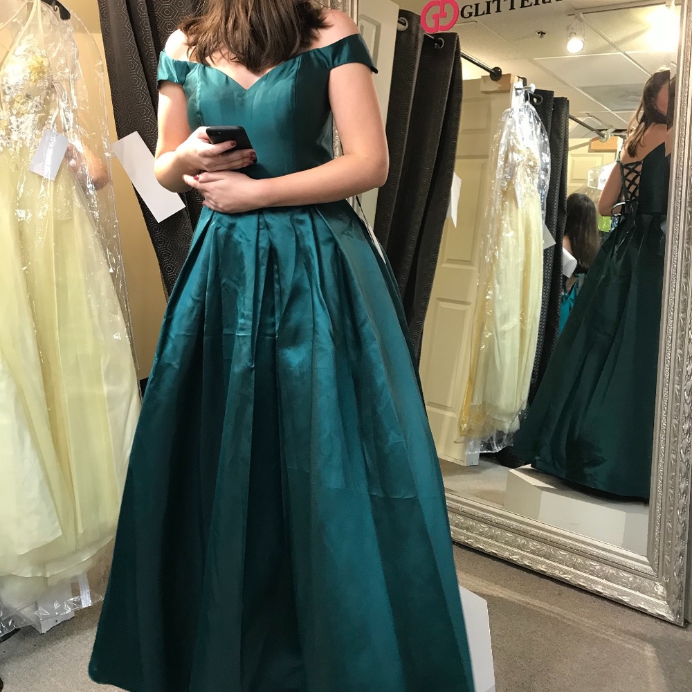 Prom Dress (never worn)